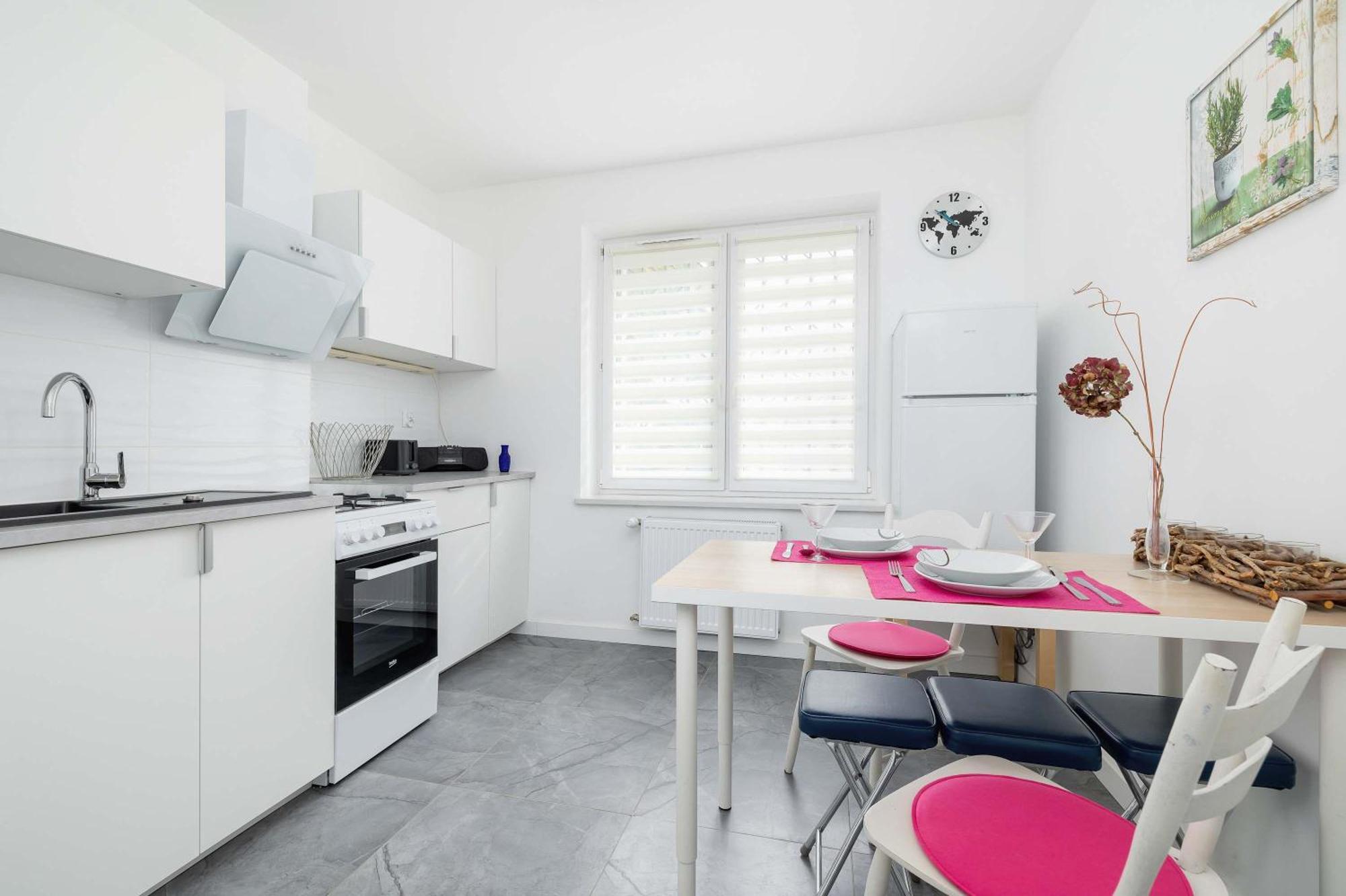 Colorful Studio Near The Spodek Arena In Katowice By Noclegi Renters Dış mekan fotoğraf